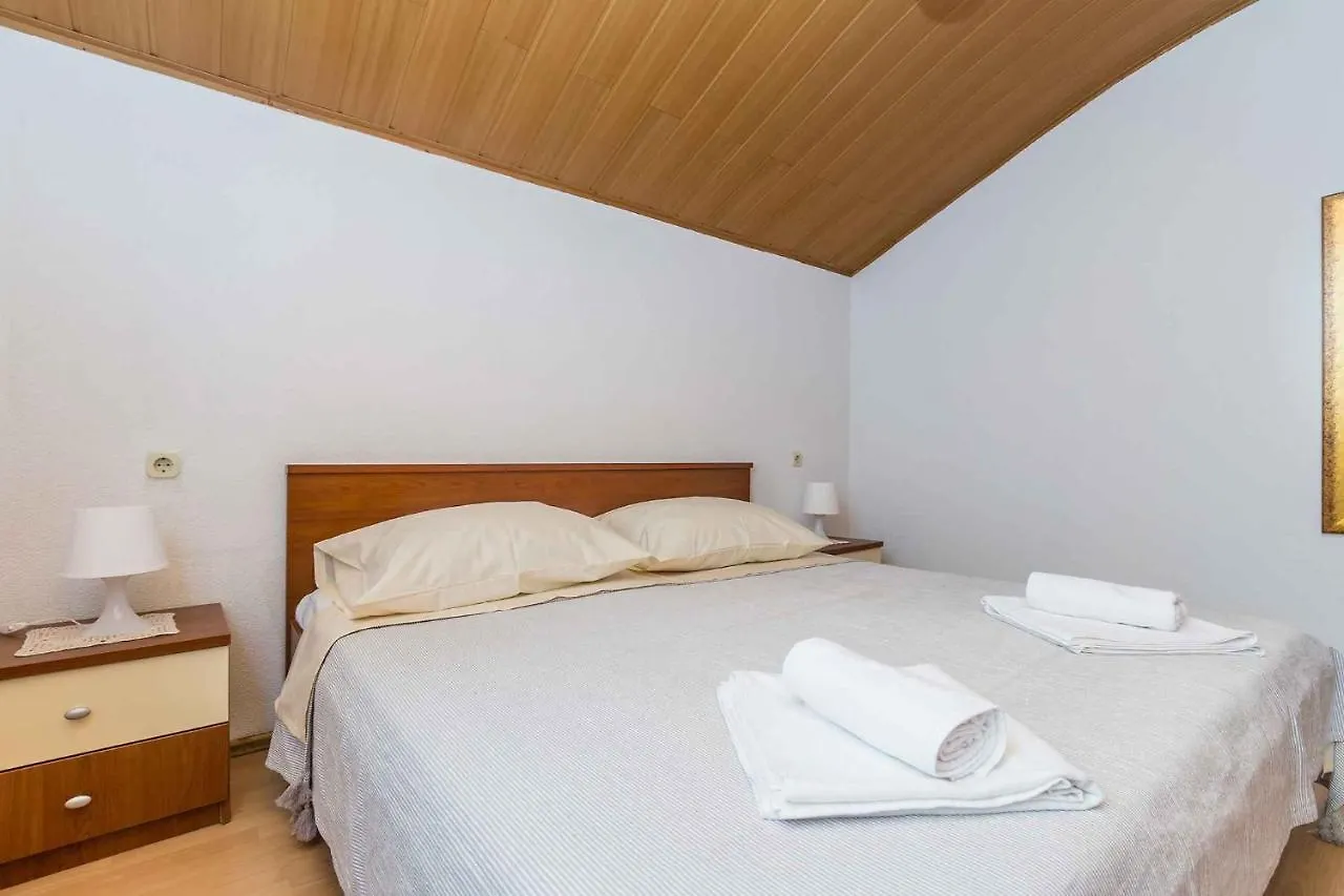 Apartment In Malinska - Insel Krk 41815