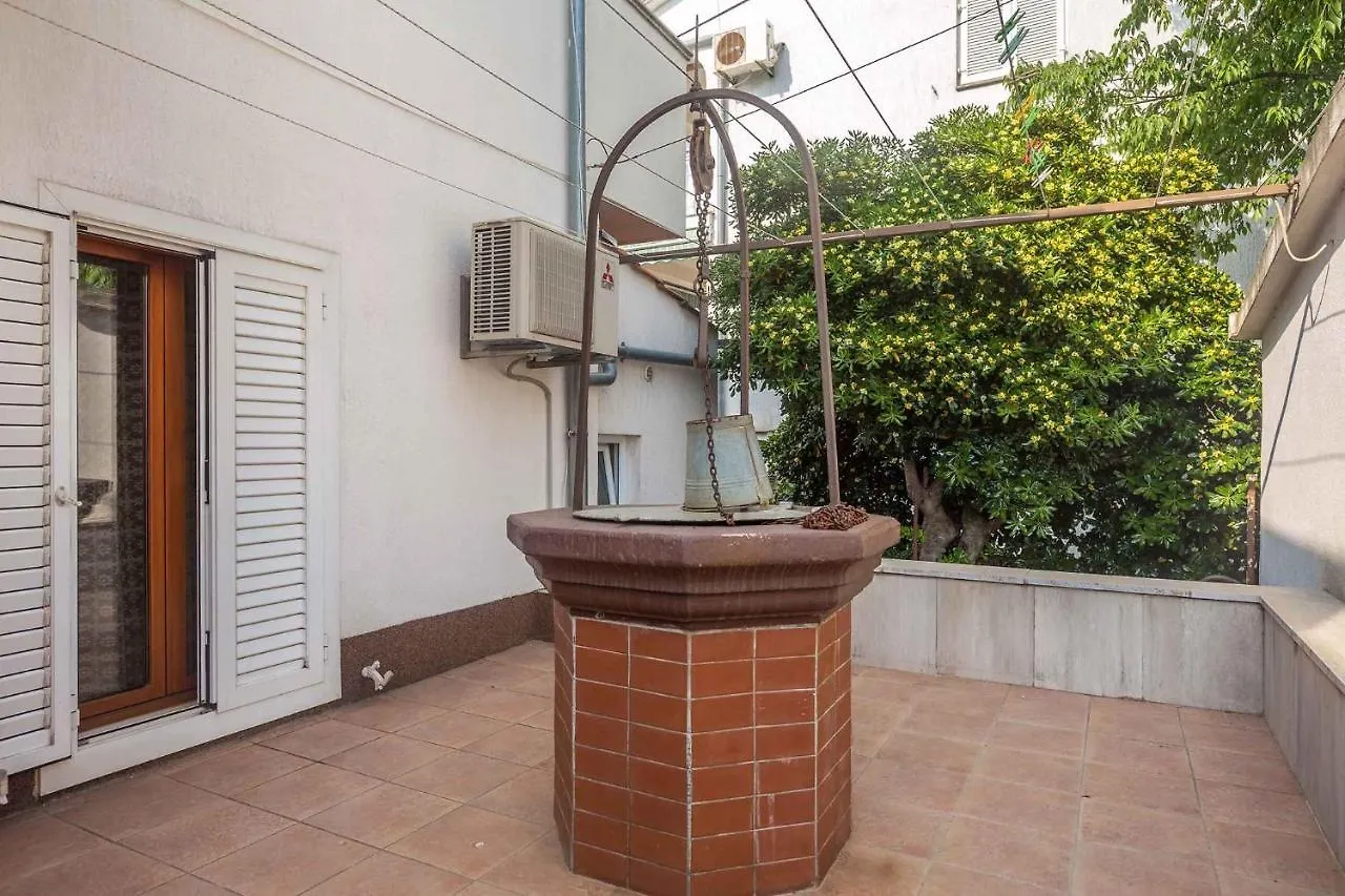 Apartment In Malinska - Insel Krk 41815