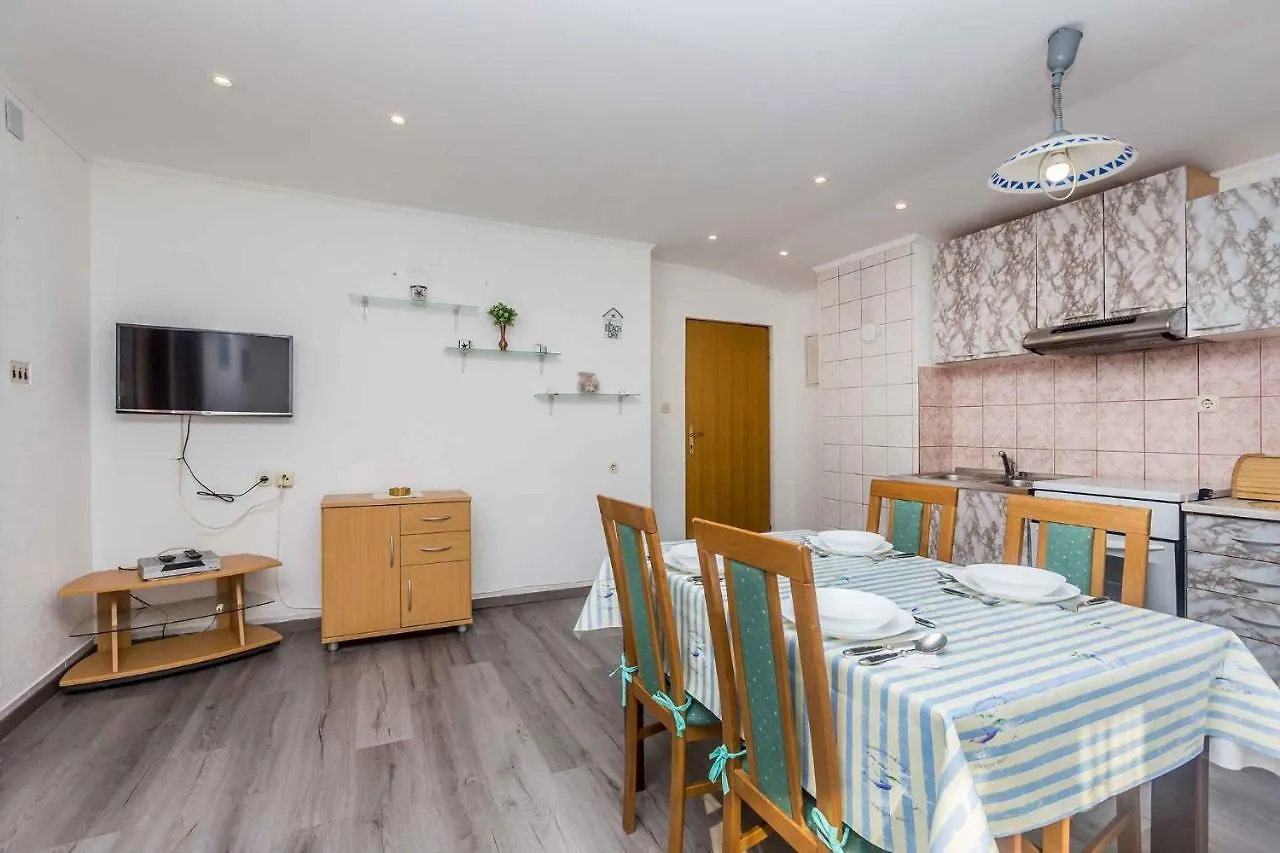 Apartment In Malinska - Insel Krk 41815